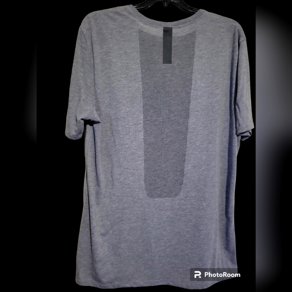 Nike Tee - Picture 2 of 2